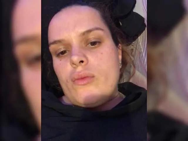 Offline Tatiana023a on BongaCams