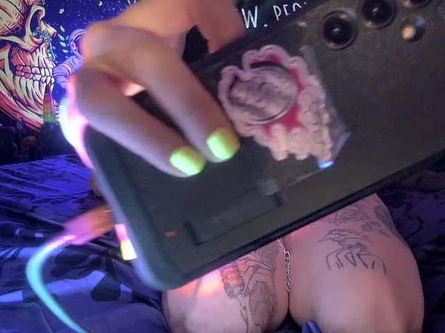 Offline Texasmaryjane on BongaCams