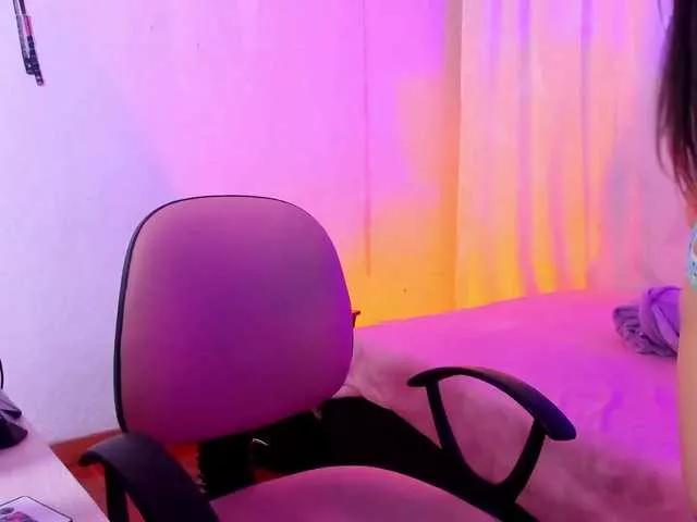 Offline TinaJons on BongaCams