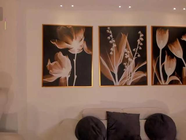 Offline ToriCross on BongaCams