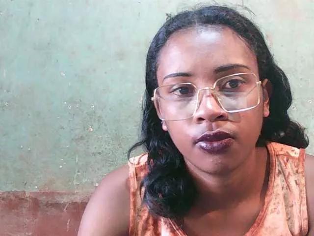 Offline TriciaBella on BongaCams