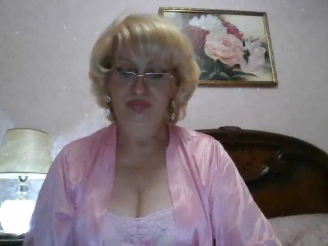 Offline Ur-Mami on BongaCams