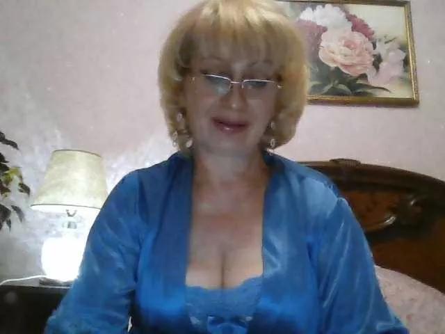 Offline Ur-Mami on BongaCams