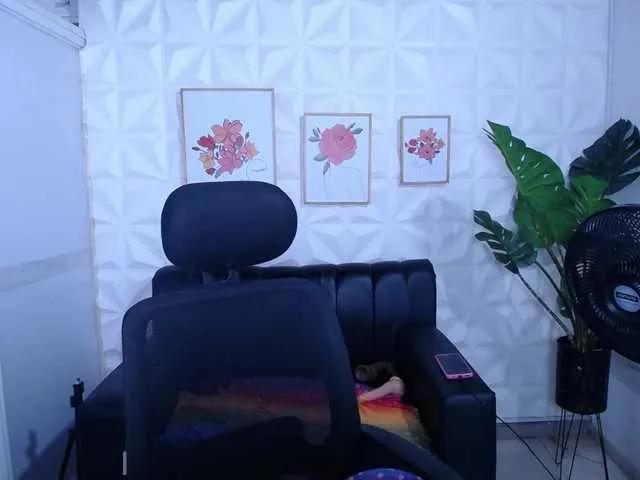 BongaCams Valentina-mature is Freechat Valentina-mature — I am excited by caresses, massages, I love anal sex, I enjoy it too much, chivalrous men, kisses with tongues, hot words and spankings. The truth is, I am a woman made for pleasure