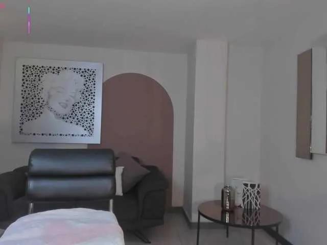 Offline VeronicaBlue on BongaCams