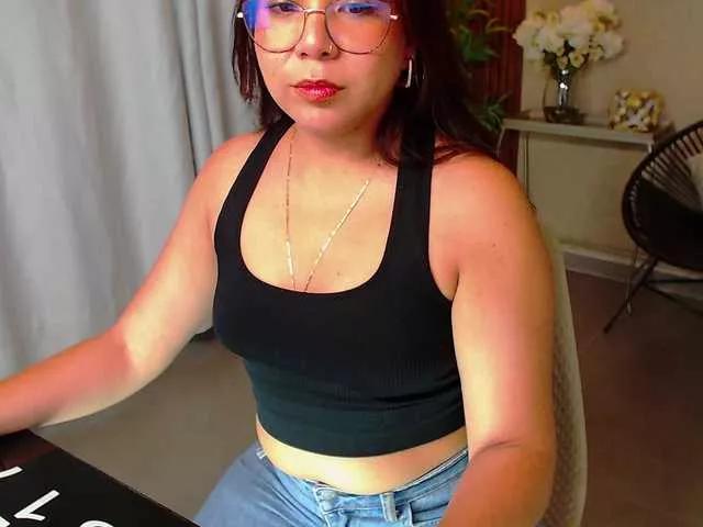 Offline Victoria-Collins on BongaCams