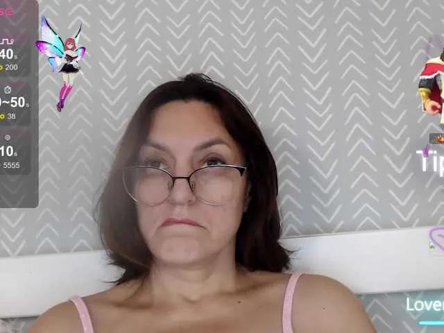 Offline Vivian-Violet on BongaCams