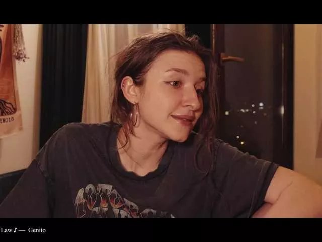 Offline WebCora on BongaCams