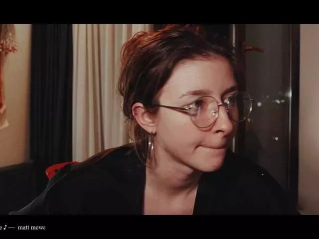 Offline WebCora on BongaCams