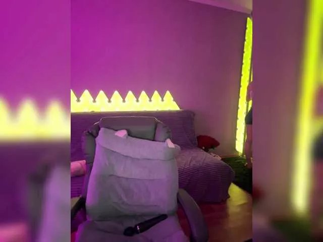 Freechat whiteTEAa on BongaCams