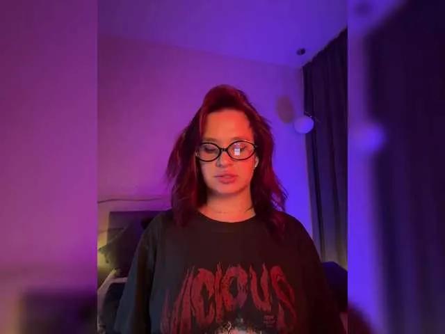 Freechat WhoreMira on BongaCams