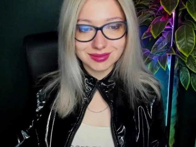 Offline xxHeidiLove on BongaCams