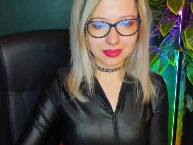 Offline xxHeidiLove on BongaCams