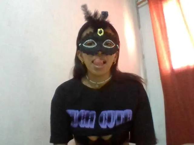 Offline Yaellah on BongaCams