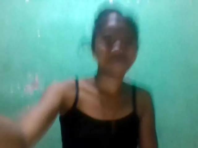 Offline Yaellah on BongaCams