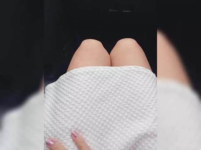 Offline Yna-and-Yn on BongaCams