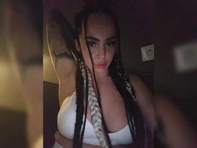 Freechat your-red-wine on BongaCams