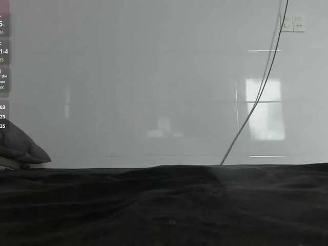 Offline YukiMiii on BongaCams