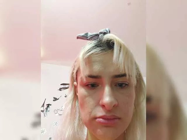 Offline yulittlestar28 on BongaCams