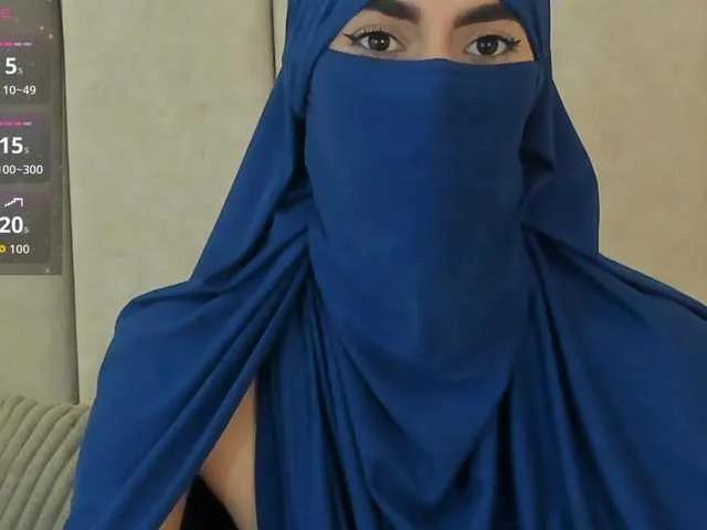 Offline zahiira on BongaCams