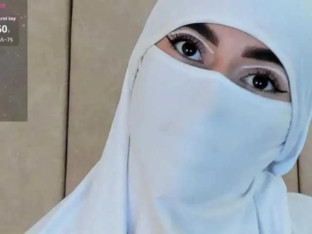 Offline zahiira on BongaCams