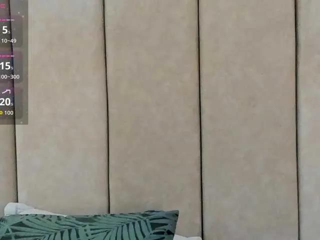 Offline zahiira on BongaCams