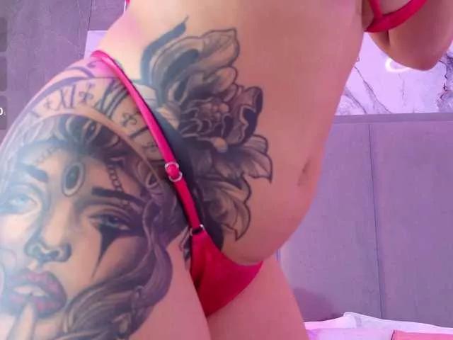 Freechat ZoeCamils on BongaCams