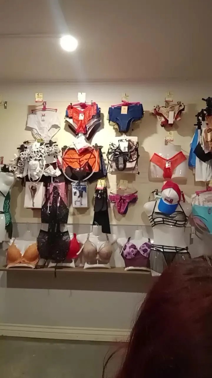 Offline AlejandritaMilf on Cam4