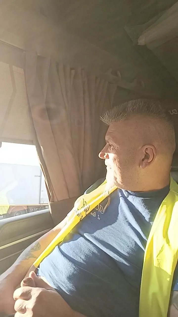 Offline Batacchio70hot on Cam4