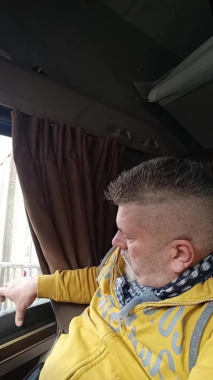 Offline Batacchio70hot on Cam4