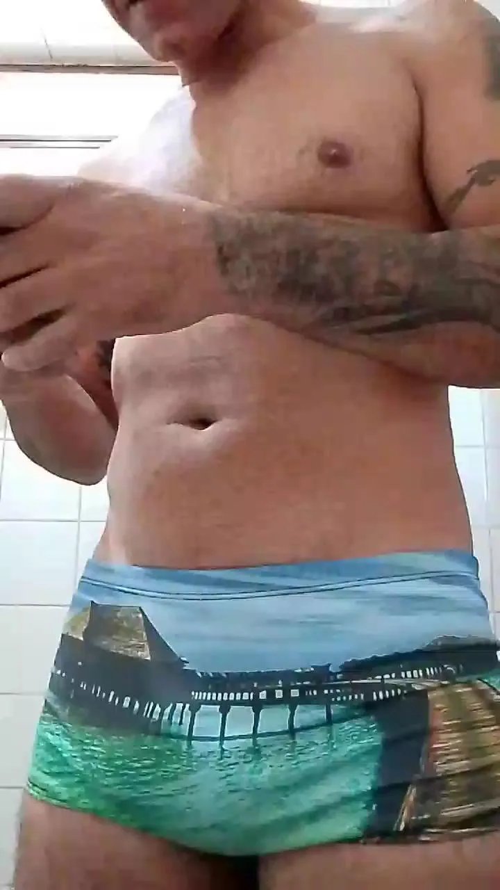 Offline BoyBrutos on Cam4