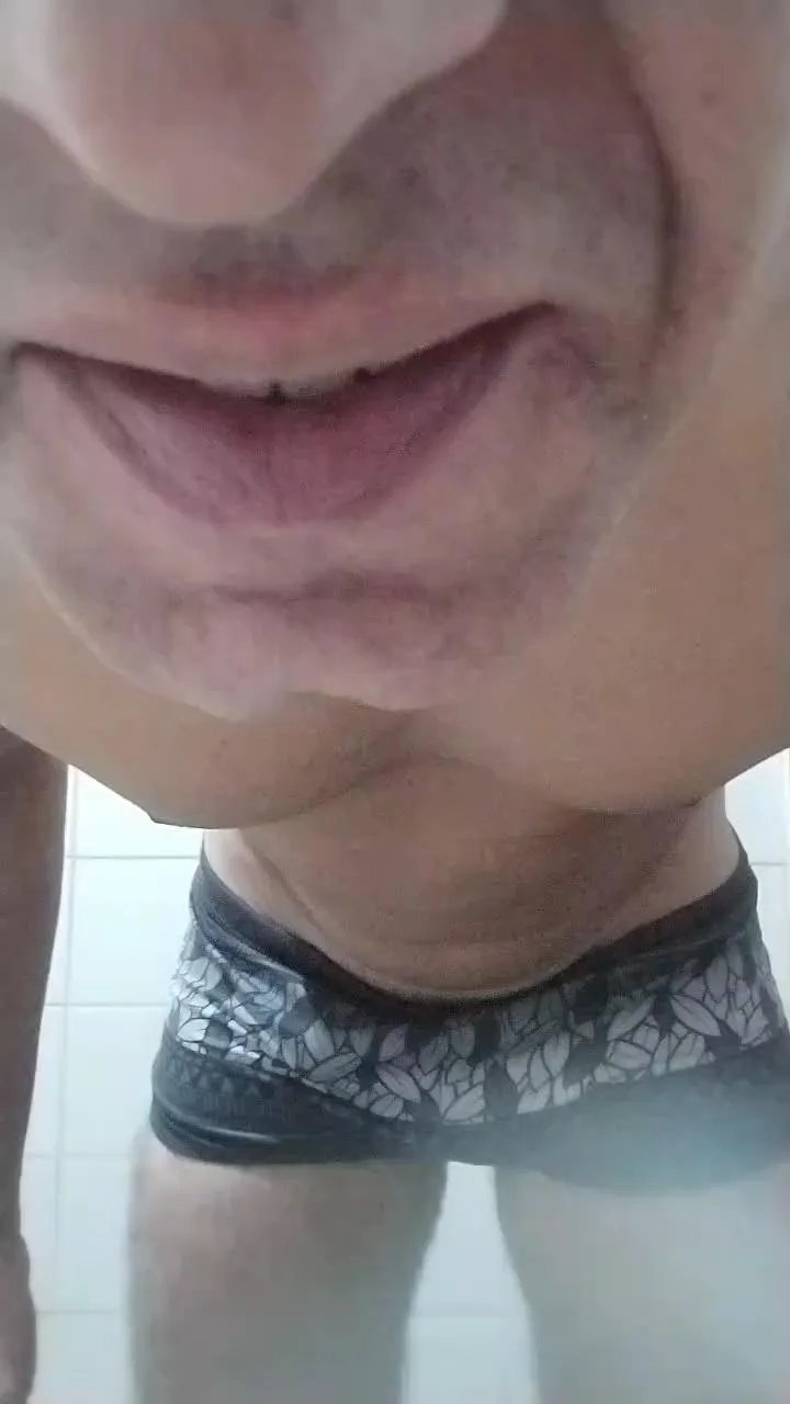 Offline BoyBrutos on Cam4