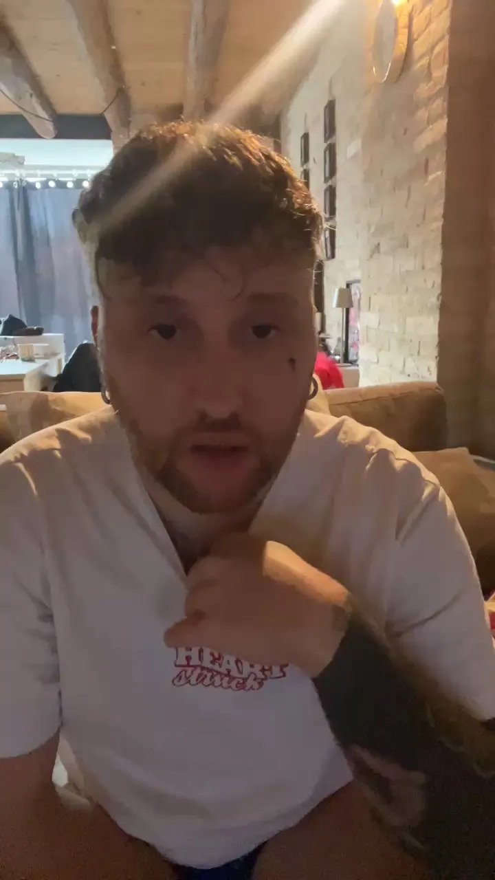 Offline dollyredyxx on Cam4