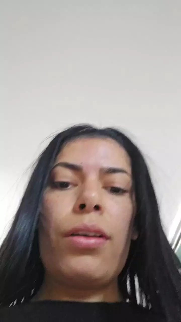 Offline Estefanii_R on Cam4