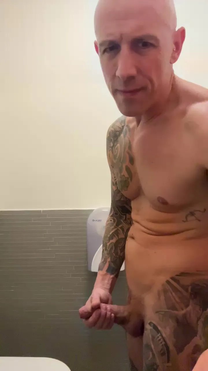 Offline RR1311 on Cam4