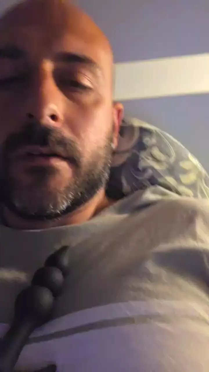 Offline VinnyBad on Cam4