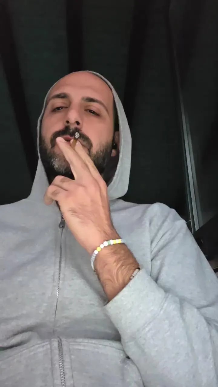 Offline VinnyBad on Cam4