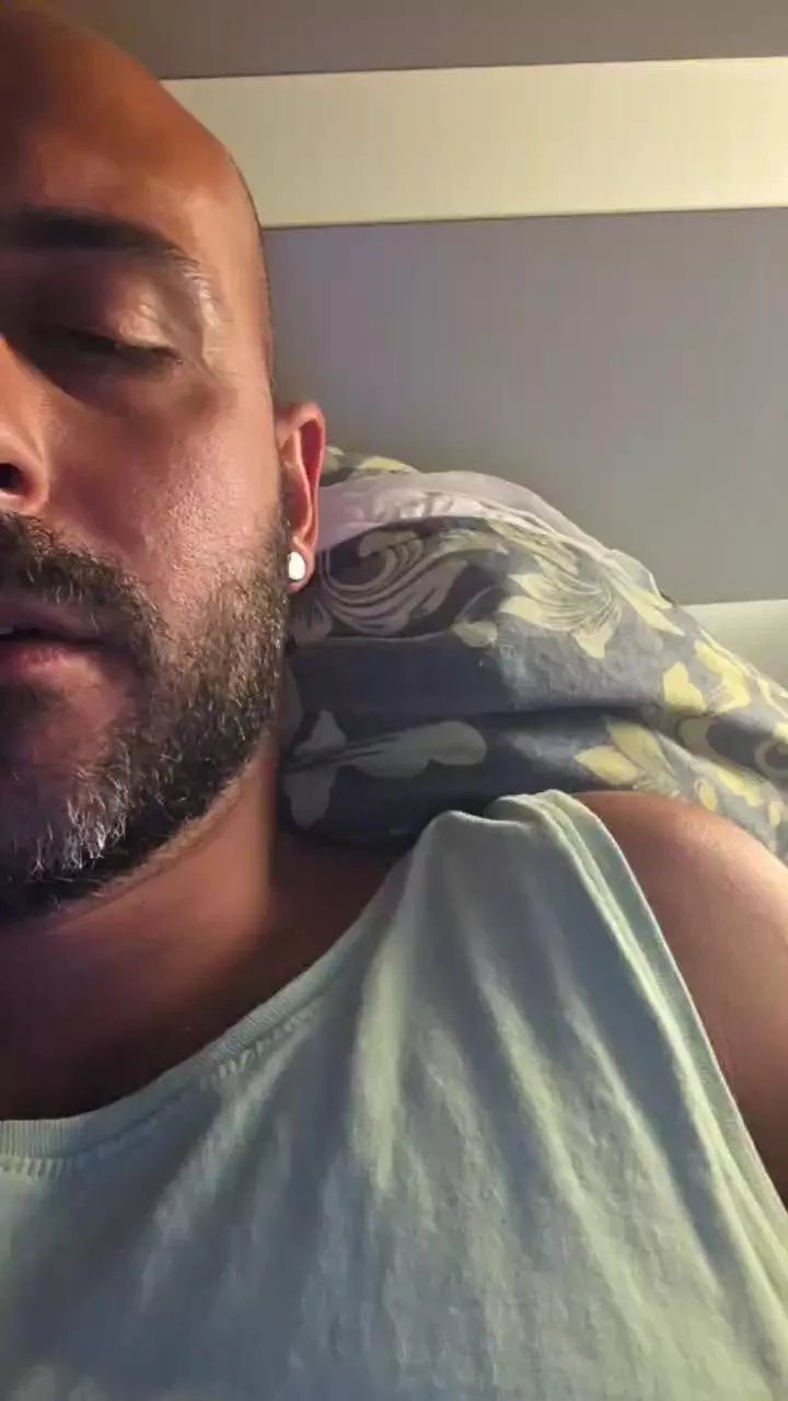 Offline VinnyBad on Cam4