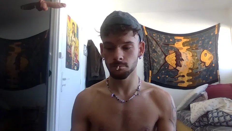 Offline yourb0i on Cam4