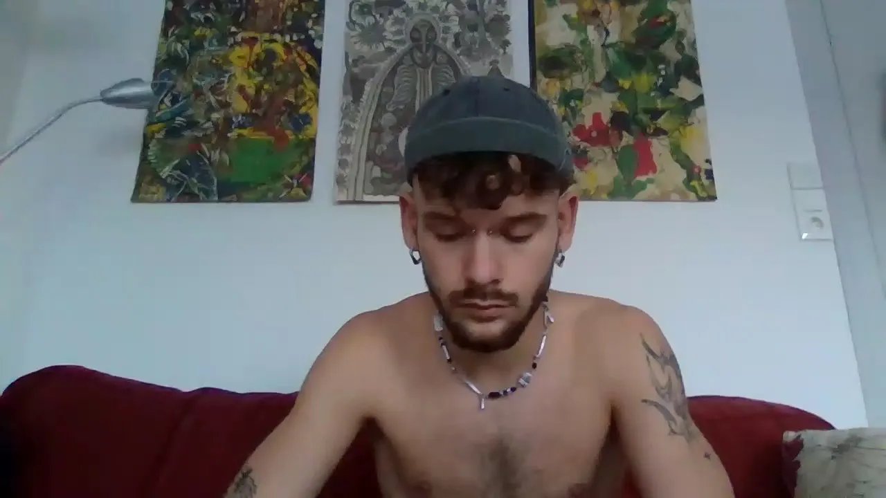 Offline yourb0i on Cam4