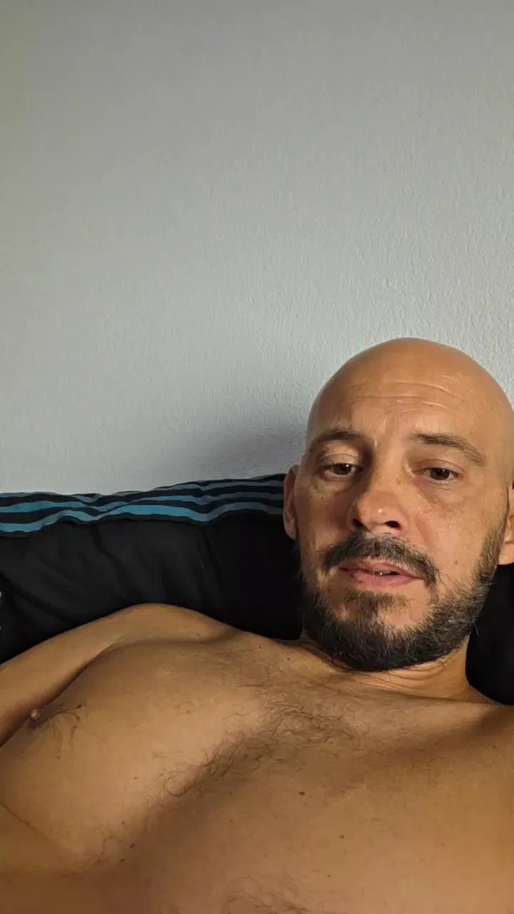 Offline Zabu09 on Cam4