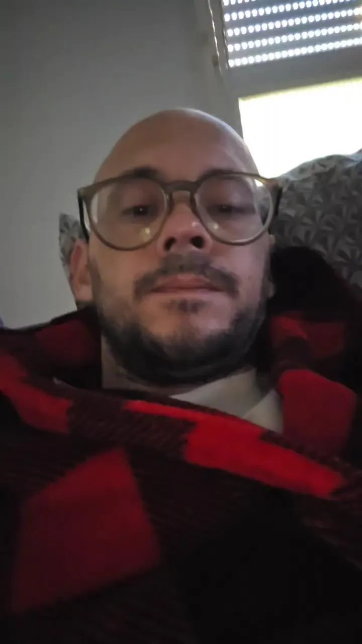 Offline Zabu09 on Cam4