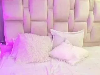 Offline carolinafox on CamSoda