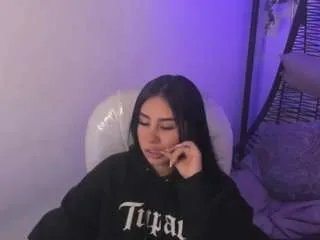 Offline chanttall-1 on CamSoda