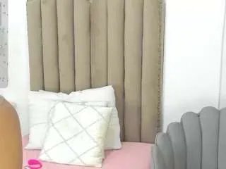 Offline zusan-king on CamSoda