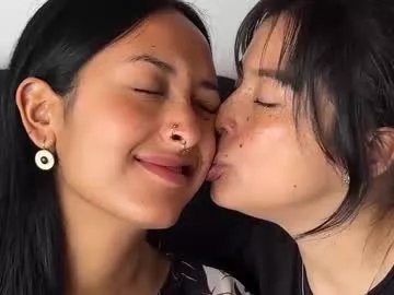 Freechat 2summerlove2 on Chaturbate