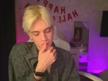 abslut — GOAL: CUMSHOW [903 tokens remaining] Welcome im Fall Season^^ #bigcock #twink #young #gay #18