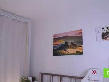 Freechat adeles_vibes on Chaturbate