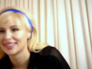 Freechat adelineking on Chaturbate