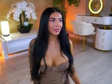 aishaadevoe — Warning: heavy curves ahead  Handle with care  Fav vibes:22,99,111,199,222 // GOAL: Suck this finger [72 tokens left]